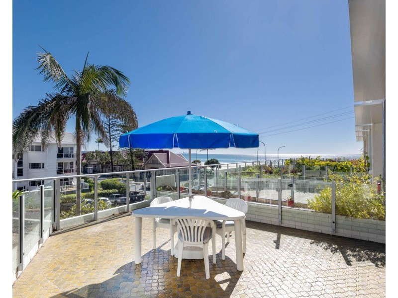 4/22 Marine Parade, Coolangatta QLD 4225