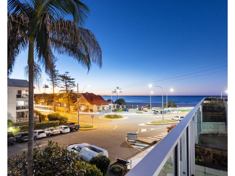 4/22 Marine Parade, Coolangatta QLD 4225