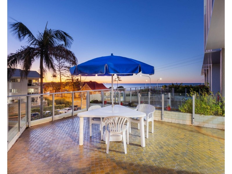 4/22 Marine Parade, Coolangatta QLD 4225