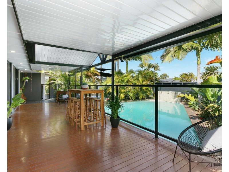 21 Barklya Place, Palm Beach QLD 4221