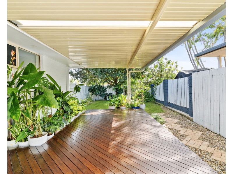 1/14 Walker Avenue, Palm Beach QLD 4221