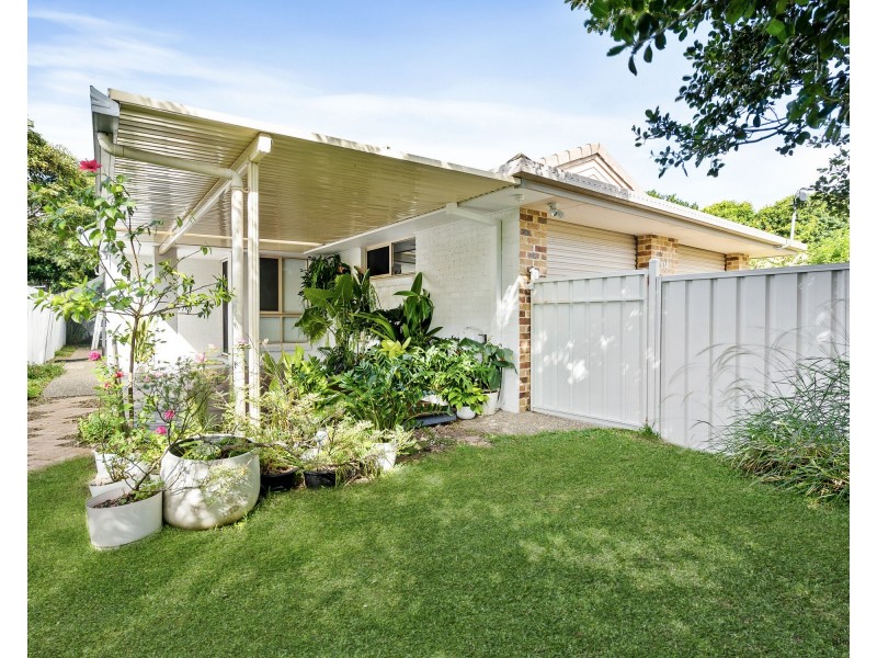 1/14 Walker Avenue, Palm Beach QLD 4221