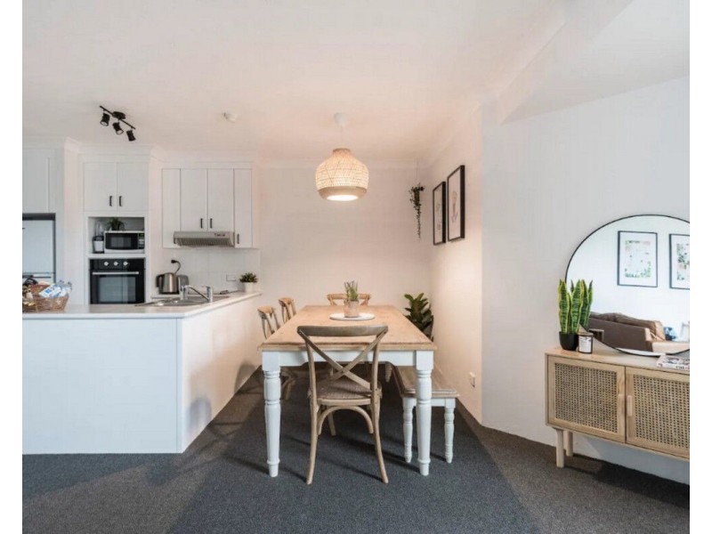 22/14 Jefferson Lane, Palm Beach QLD 4221