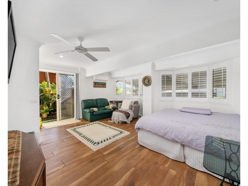 7 Wickepin Court, Elanora QLD 4221