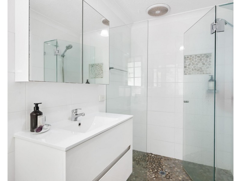 7 Wickepin Court, Elanora QLD 4221