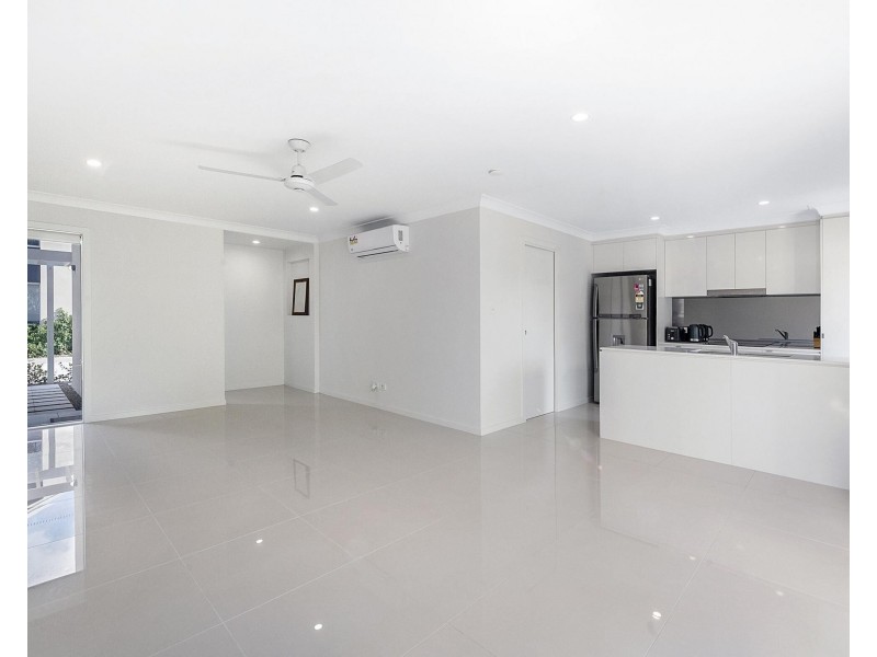 67/13 Angela Way, Pimpama QLD 4209