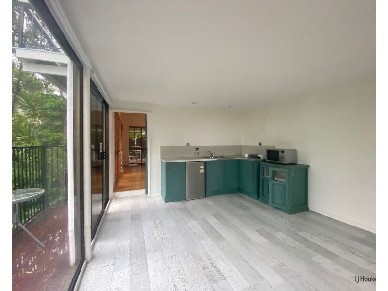 21A Attadale Court, Elanora QLD 4221