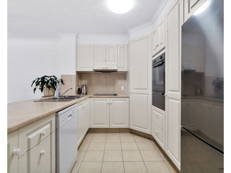 10/14 Douglas Street, Coolangatta QLD 4225