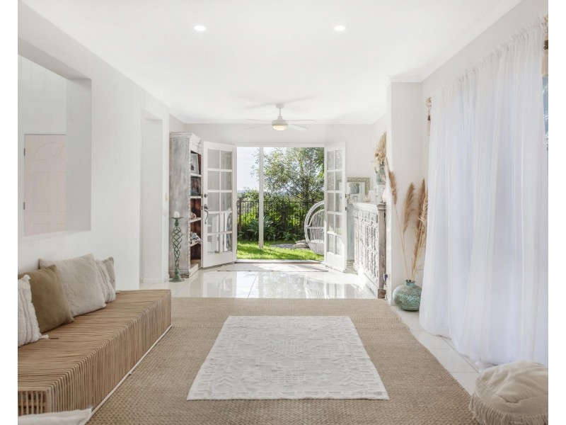 3A Wilkinson Crescent, Currumbin Waters QLD 4223