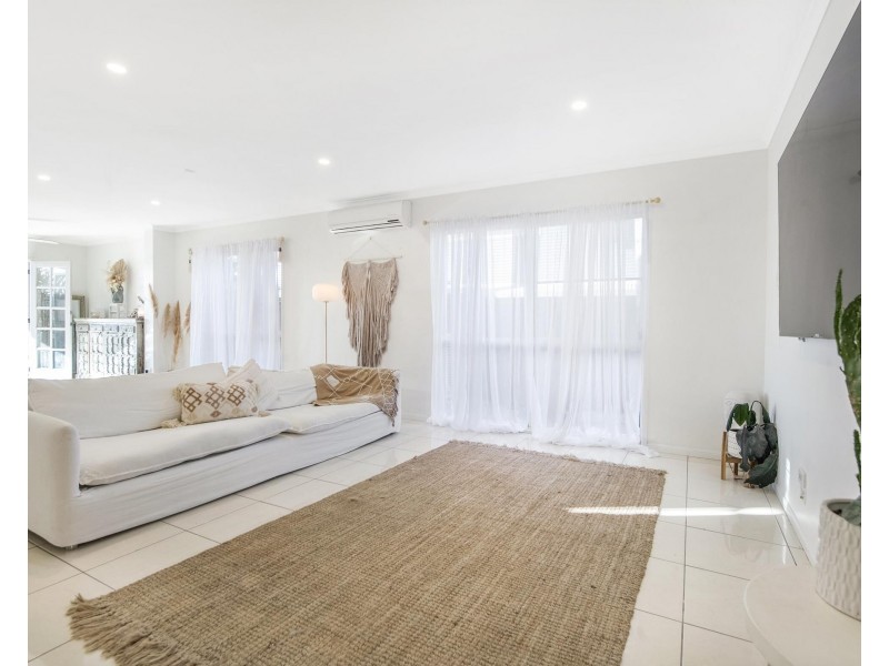 3A Wilkinson Crescent, Currumbin Waters QLD 4223