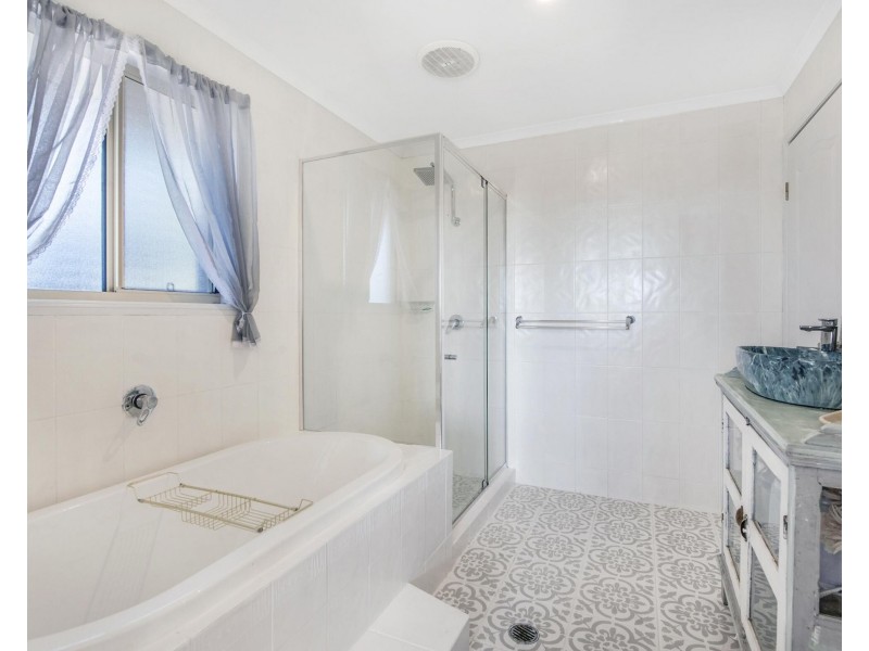 3A Wilkinson Crescent, Currumbin Waters QLD 4223
