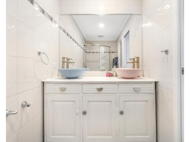 3A Wilkinson Crescent, Currumbin Waters QLD 4223
