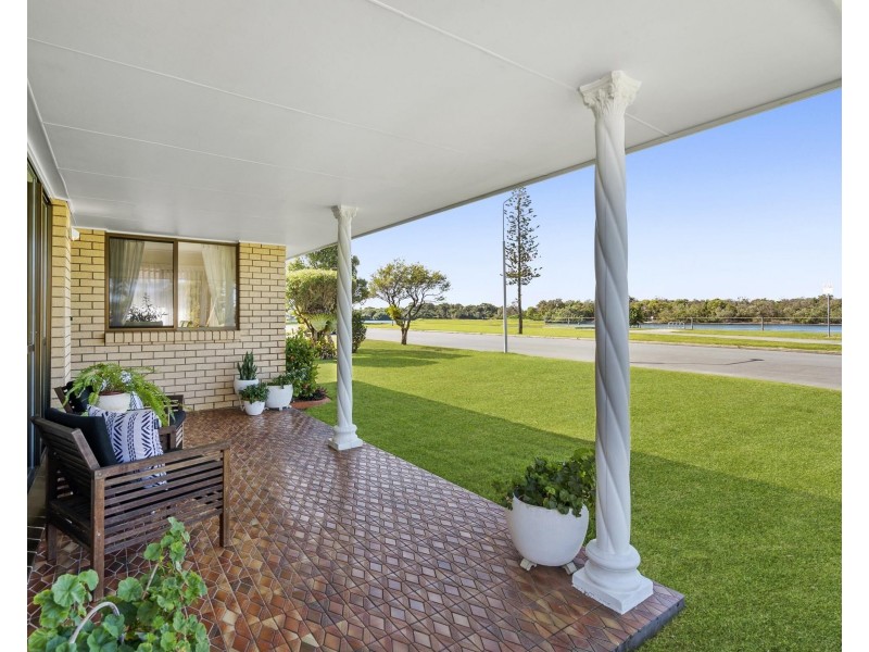 1/60 Keith Compton Drive, Tweed Heads NSW 2485