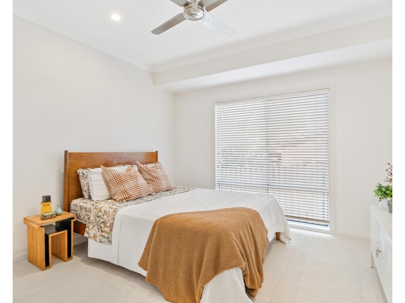 32 Jarrahdale Drive, Elanora QLD 4221