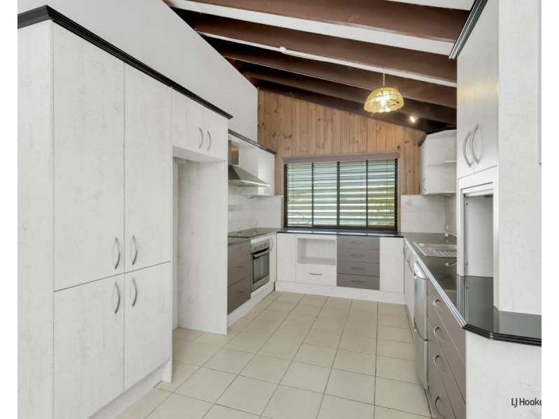 47 Melaleuca Drive, Palm Beach QLD 4221