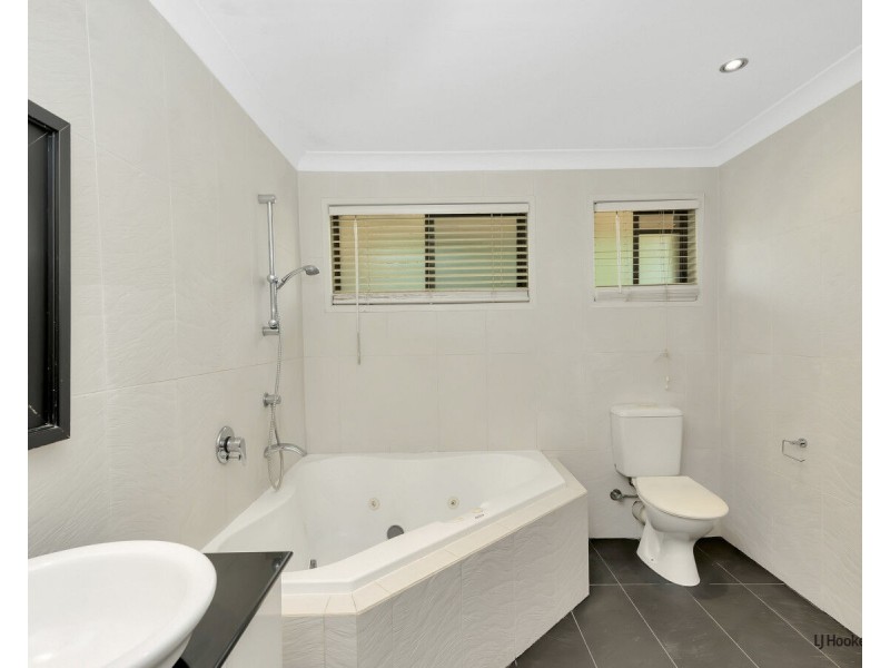 47 Melaleuca Drive, Palm Beach QLD 4221