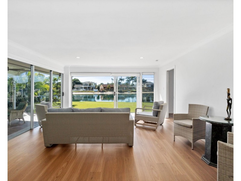 68 Mallawa Drive, Palm Beach QLD 4221