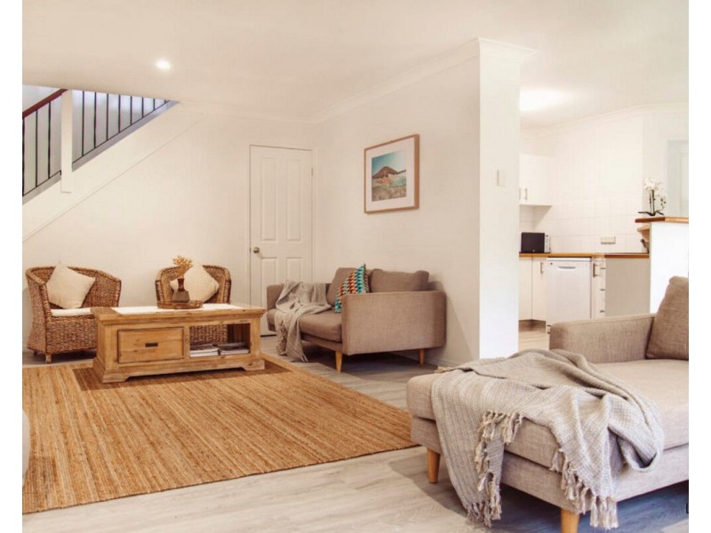 2/21 Laguna Avenue, Palm Beach QLD 4221