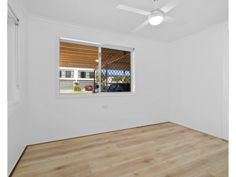 1/13 Tallebudgera Drive, Palm Beach QLD 4221