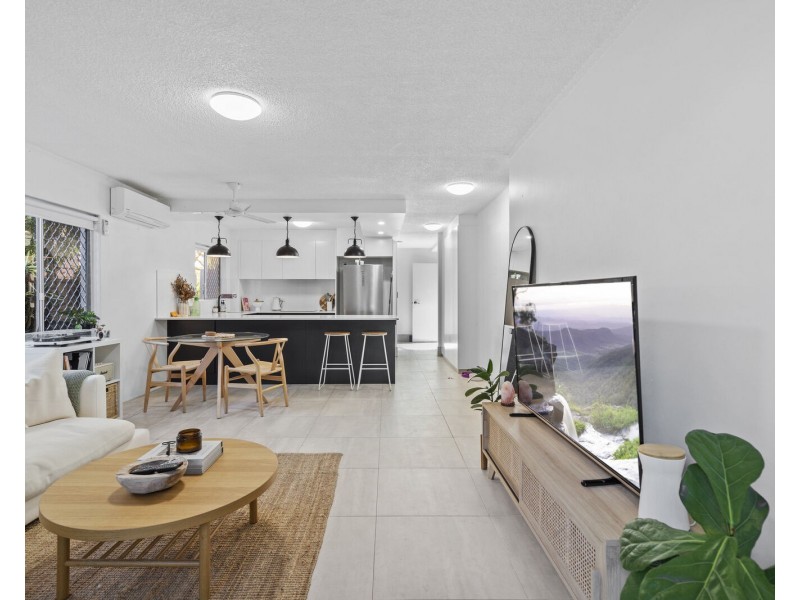 1/88 Sarawak Avenue, Palm Beach QLD 4221