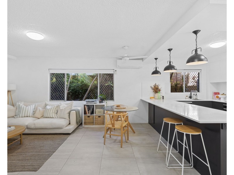 1/88 Sarawak Avenue, Palm Beach QLD 4221