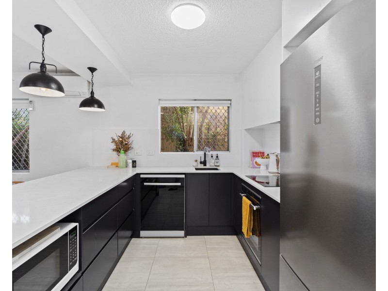 1/88 Sarawak Avenue, Palm Beach QLD 4221