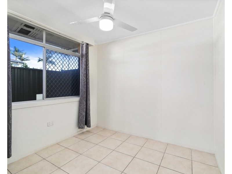 1/5 Lotus Key, Broadbeach Waters QLD 4218