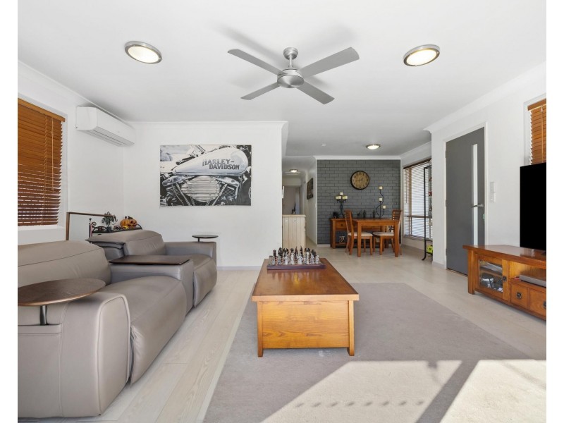 70 Dutton Street, Coolangatta QLD 4225