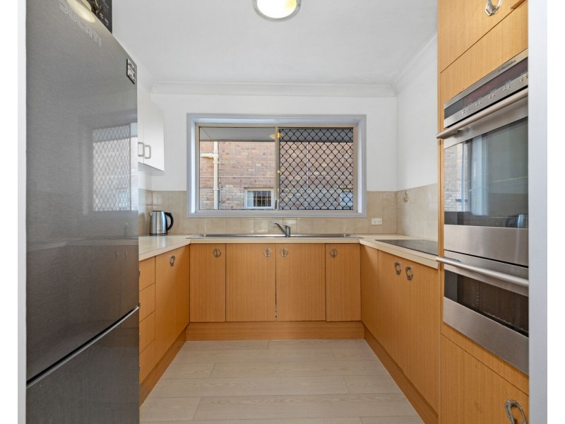 70 Dutton Street, Coolangatta QLD 4225