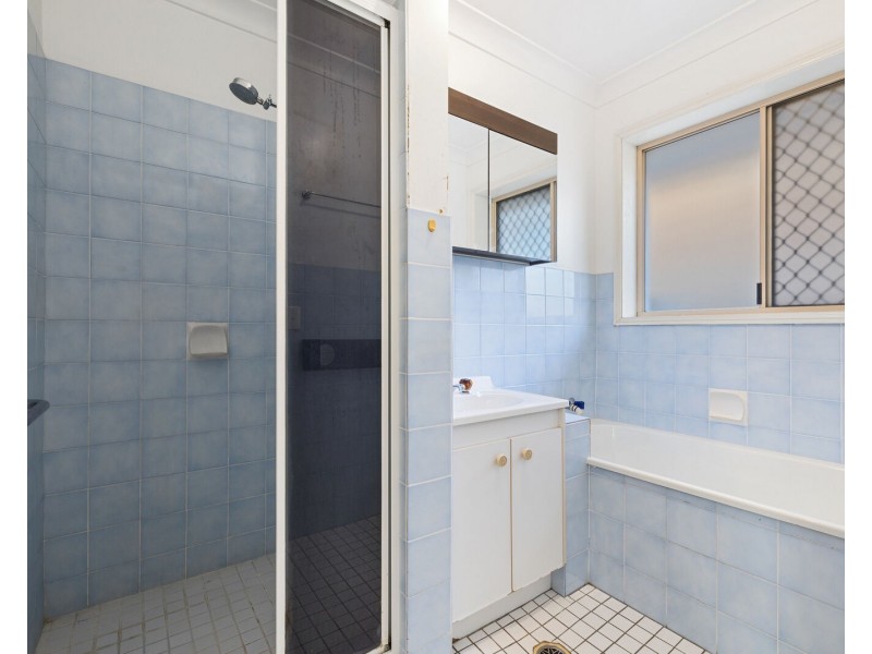 70 Dutton Street, Coolangatta QLD 4225