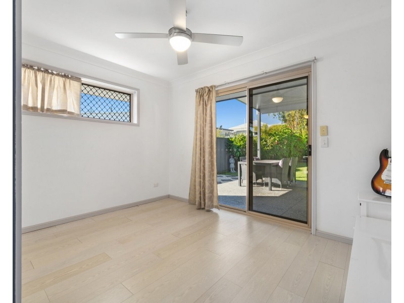 70 Dutton Street, Coolangatta QLD 4225