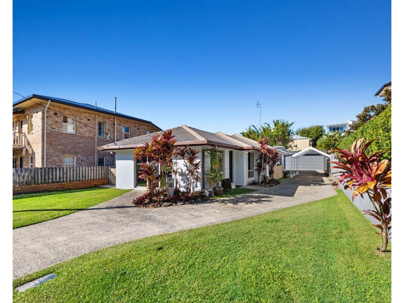 70 Dutton Street, Coolangatta QLD 4225