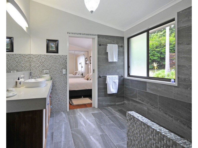 13 Marsh Place, Currumbin Valley QLD 4223
