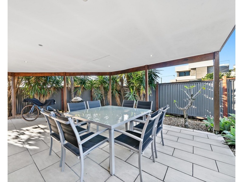 52 Seventh Avenue, Palm Beach QLD 4221