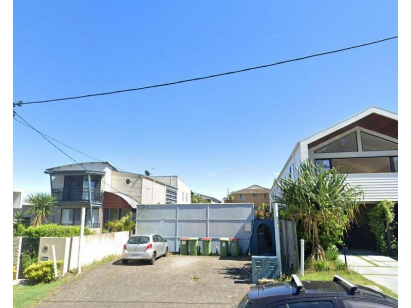 4/9 Twelfth  Avenue, Palm Beach QLD 4221