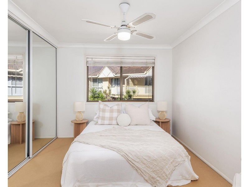 4/43 Murtha Drive, Elanora QLD 4221