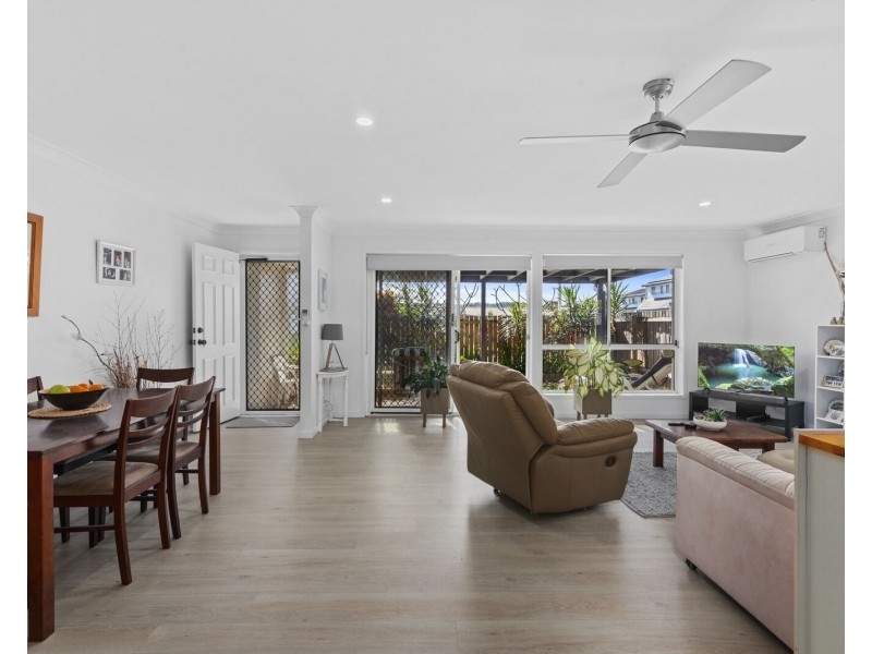 32/4 Itong Place, Currumbin Waters QLD 4223