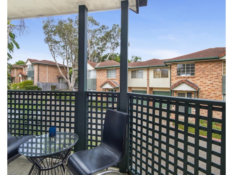 11/32 Billington Street, Labrador QLD 4215
