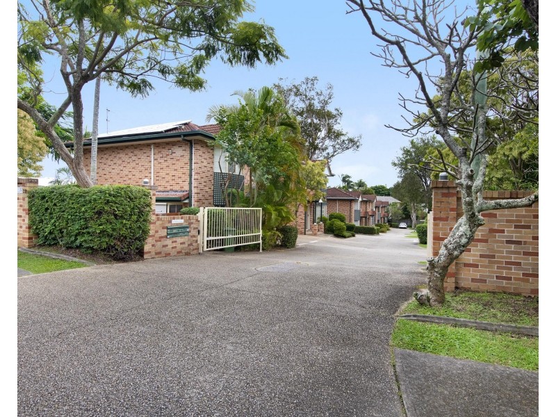 11/32 Billington Street, Labrador QLD 4215