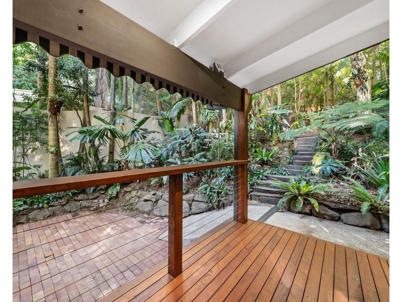 25 Esperance Close, Elanora QLD 4221