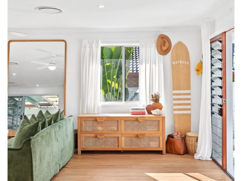 25 Kitchener Street, Tugun QLD 4224