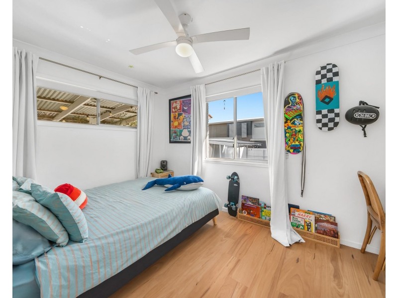 25 Kitchener Street, Tugun QLD 4224