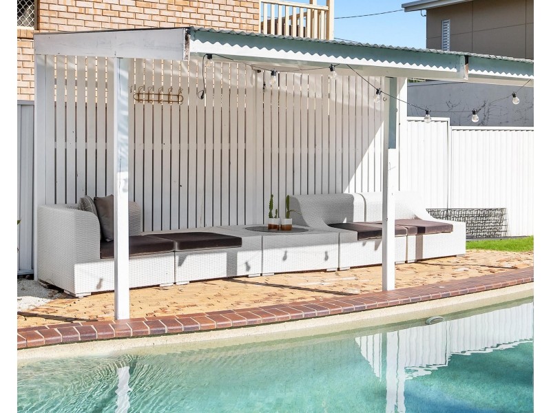 25 Kitchener Street, Tugun QLD 4224