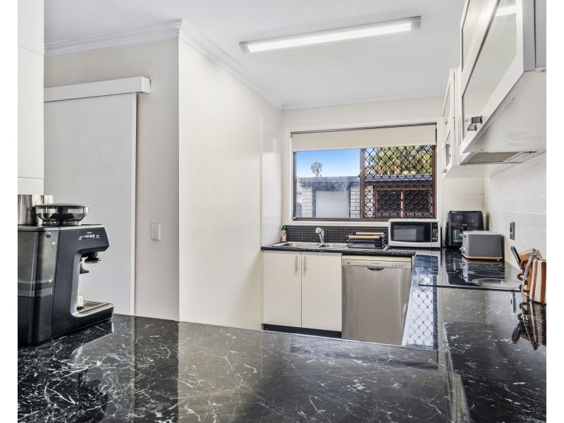 7/52-60 Bordeaux Parade, Mermaid Waters QLD 4218