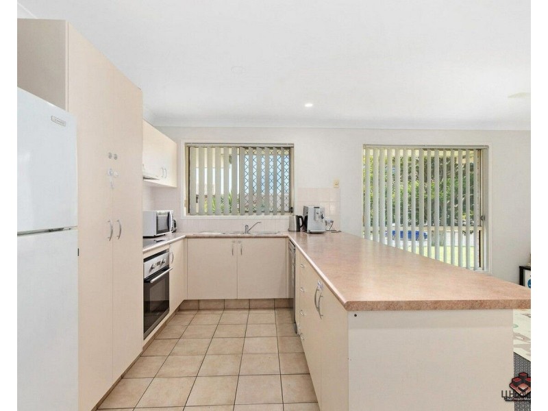 20 Crusader Way, Nerang QLD 4211