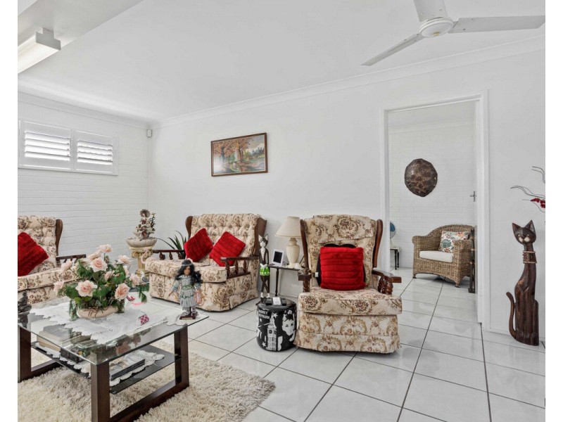 13 Egret Avenue, Burleigh Waters QLD 4220