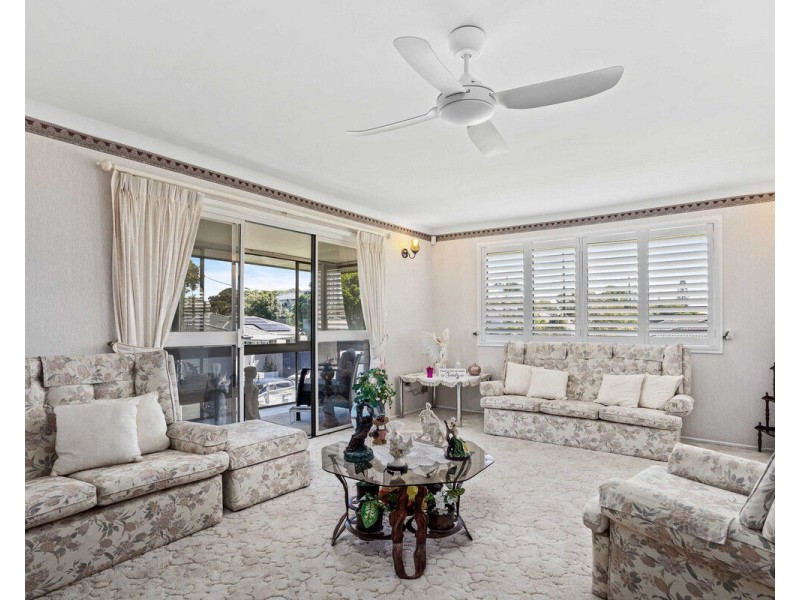 13 Egret Avenue, Burleigh Waters QLD 4220