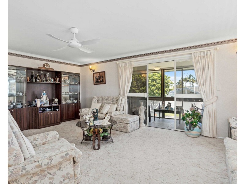 13 Egret Avenue, Burleigh Waters QLD 4220