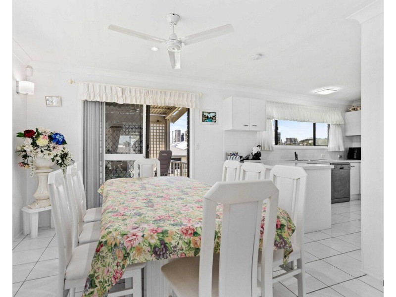 13 Egret Avenue, Burleigh Waters QLD 4220