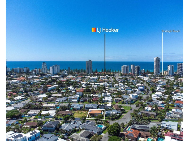 13 Egret Avenue, Burleigh Waters QLD 4220